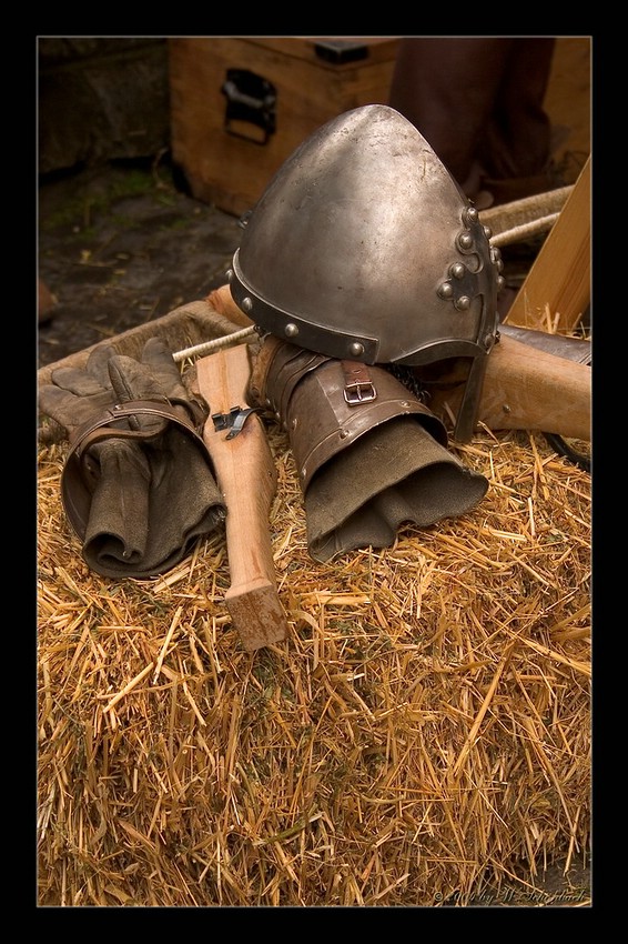 Rittertafel in R�desheim/Waffenablage...