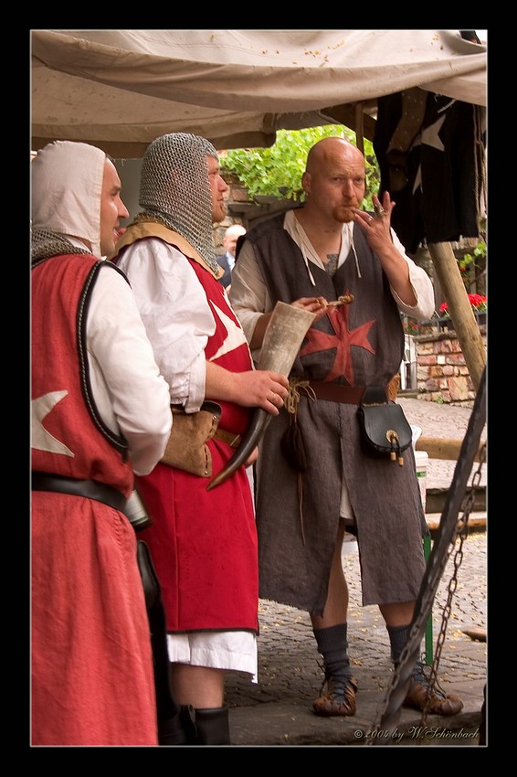 Rittertafel in R�desheim/ob es wohl mundet...?