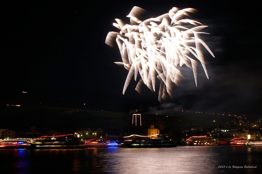 Rhein im Feuerzauber in R�desheim ( 23 )