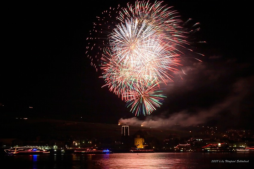 Rhein im Feuerzauber in R�desheim ( 41 )