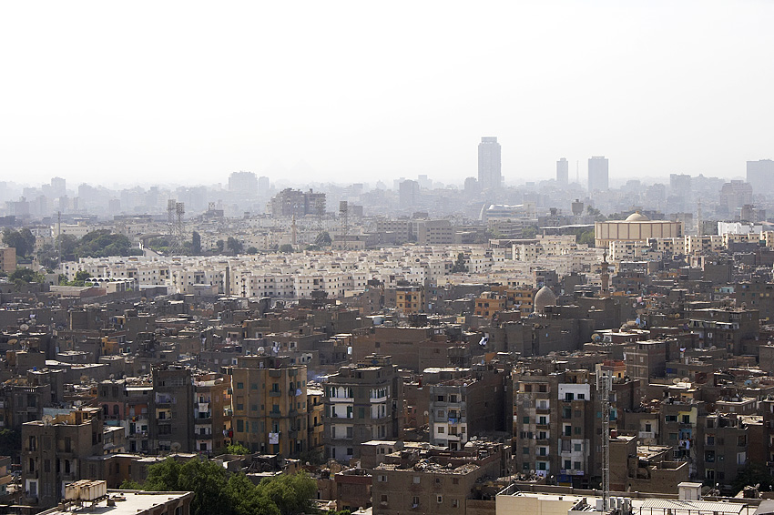 (036) �ber den D�chern von Kairo