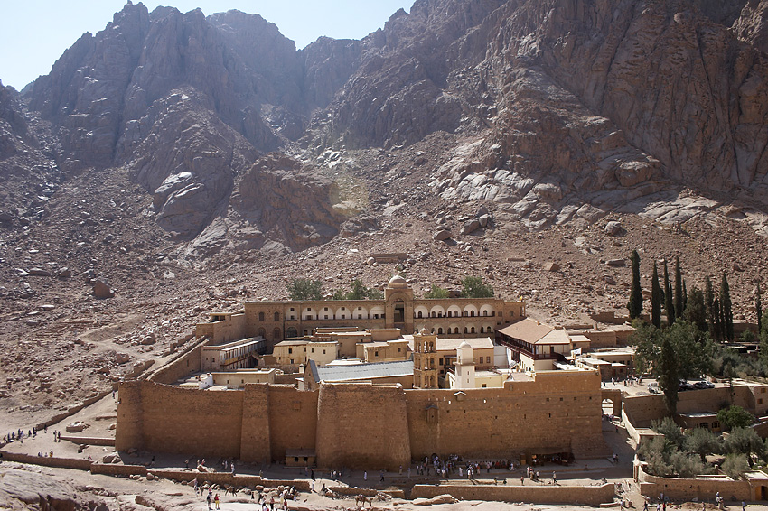 (032) von Bergen besch�tzt...