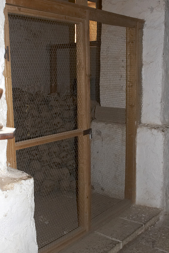 (045) voll mit Totensch�del