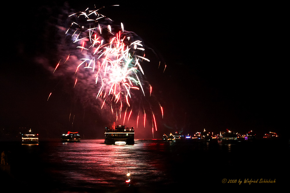 (020) Feuerwerk am M�useturm